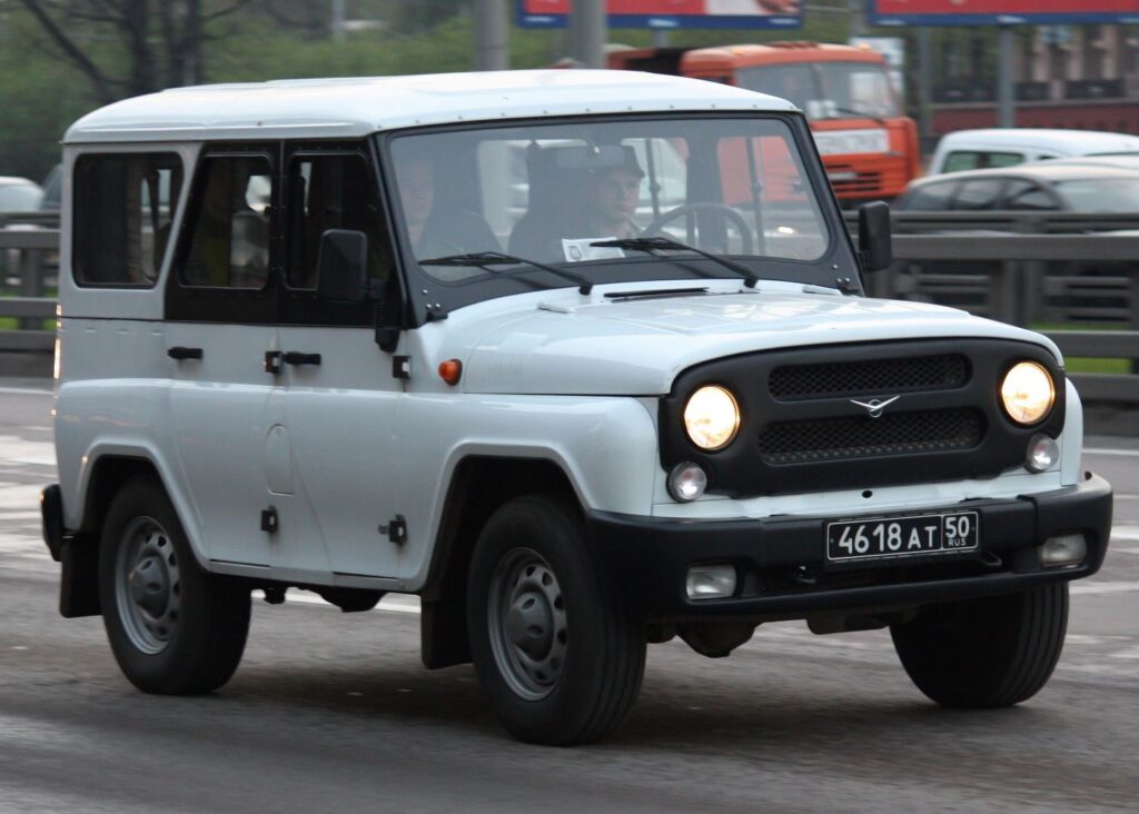 На что обратить внимание при покупке автомобиля УАЗ с пробегом?