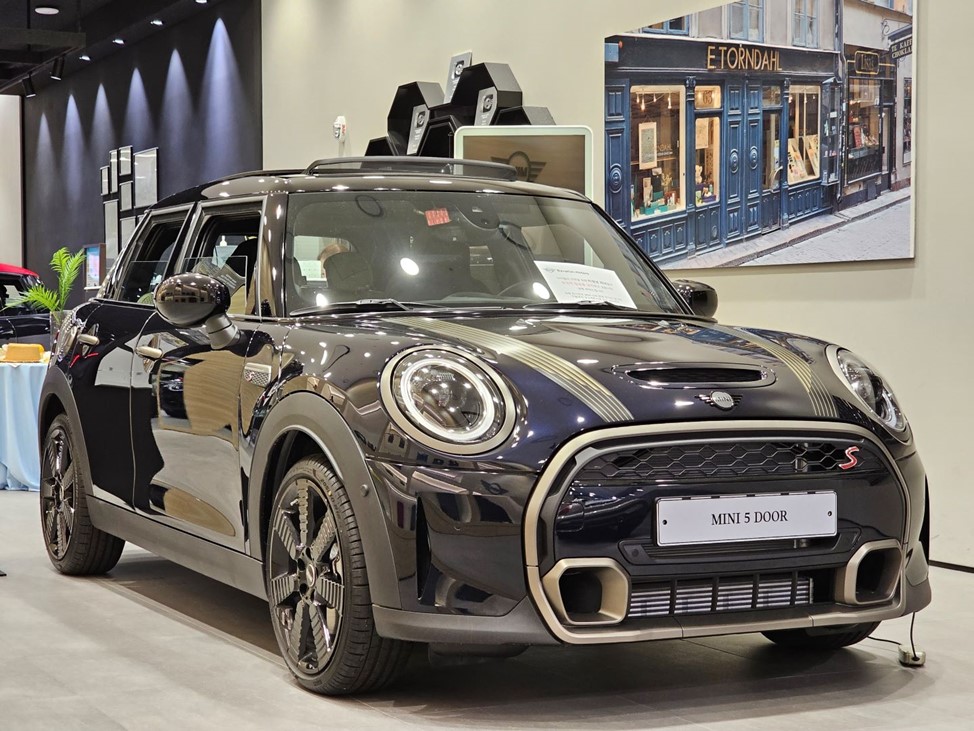 Автомобиль Mini Hatch