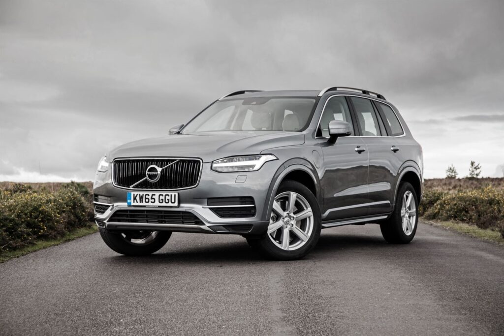 Внедорожник Вольво XC90