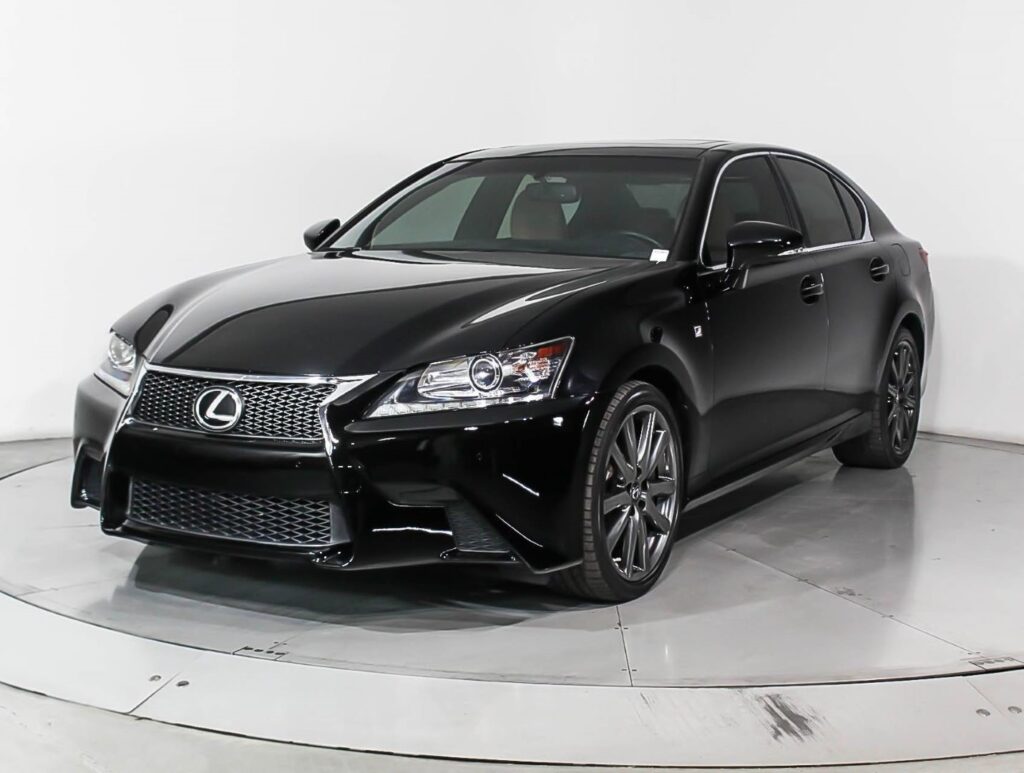 Лучшие автомобили Lexus с пробегом: стоит ли покупать?