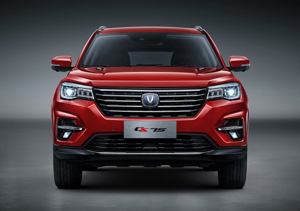Changan CS75FL: семейный кроссовер с амбициями
