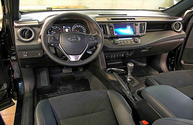 Сравниваем надежность и долговечность авто Toyota и Hyundai с пробегом
