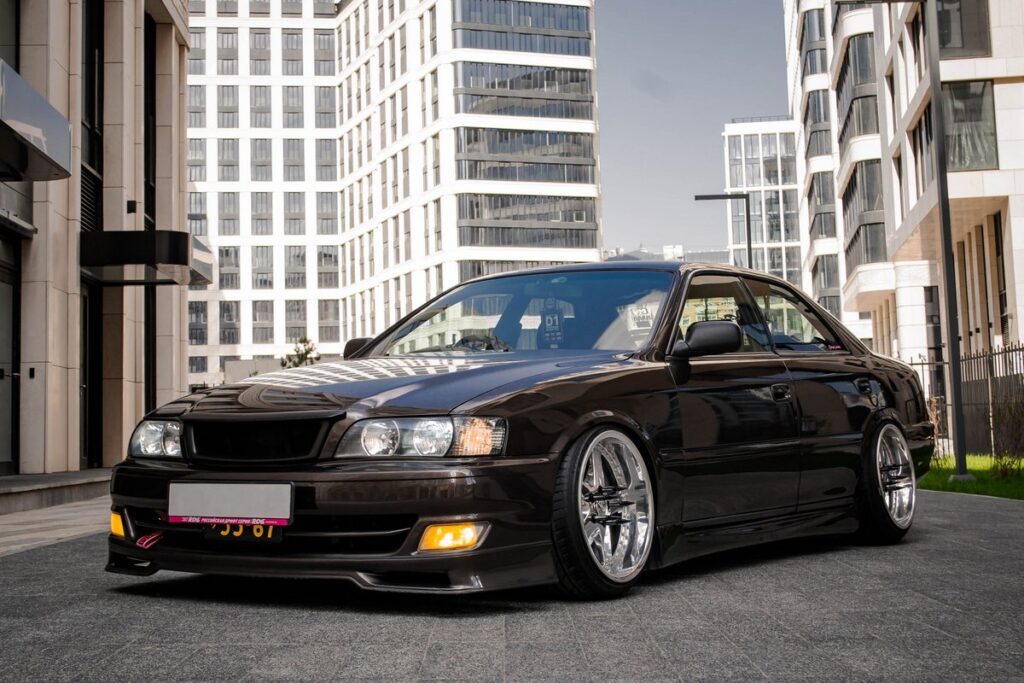 Немного о Toyota Chaser: от легенды до настоящего времени