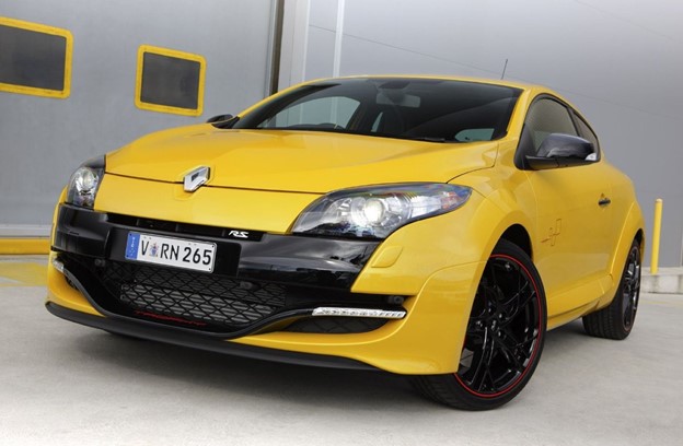 Преимущества покупки автомобиля Renault с пробегом