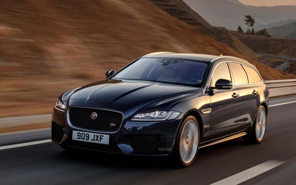 Ягуар XF: английское сердце для настоящих ценителей