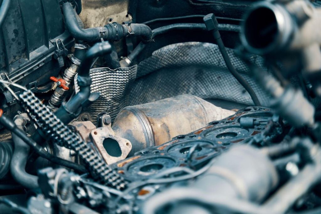 Где найти номер двигателя BMW E39 и как его пробить по VIN-коду