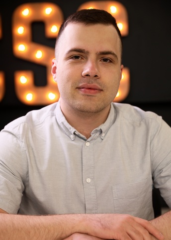 Руслан Омаров