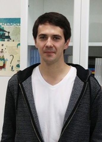 Максим Рассказов