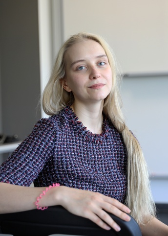 Елена Исаева