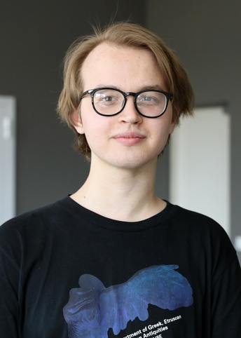 Алексей Лопатин
