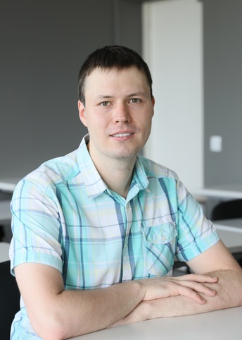 Александр Есликов