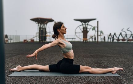 Упражнения для растяжки на шпагат