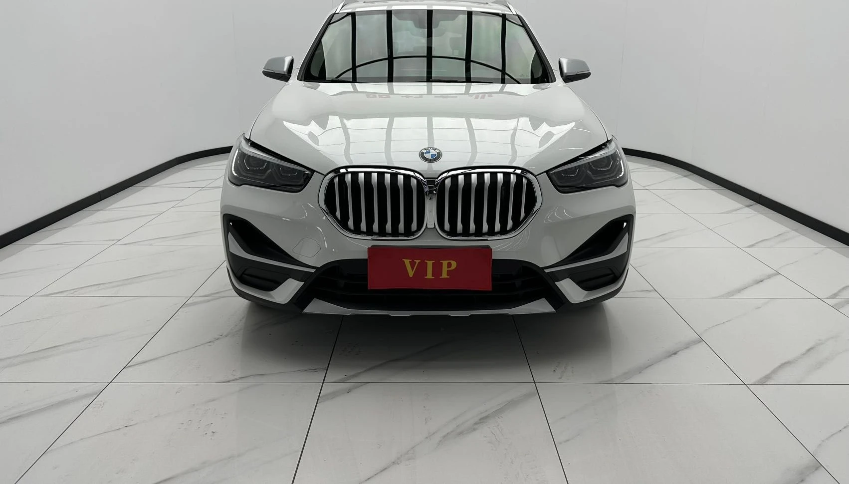 BMW X1 — фото 1
