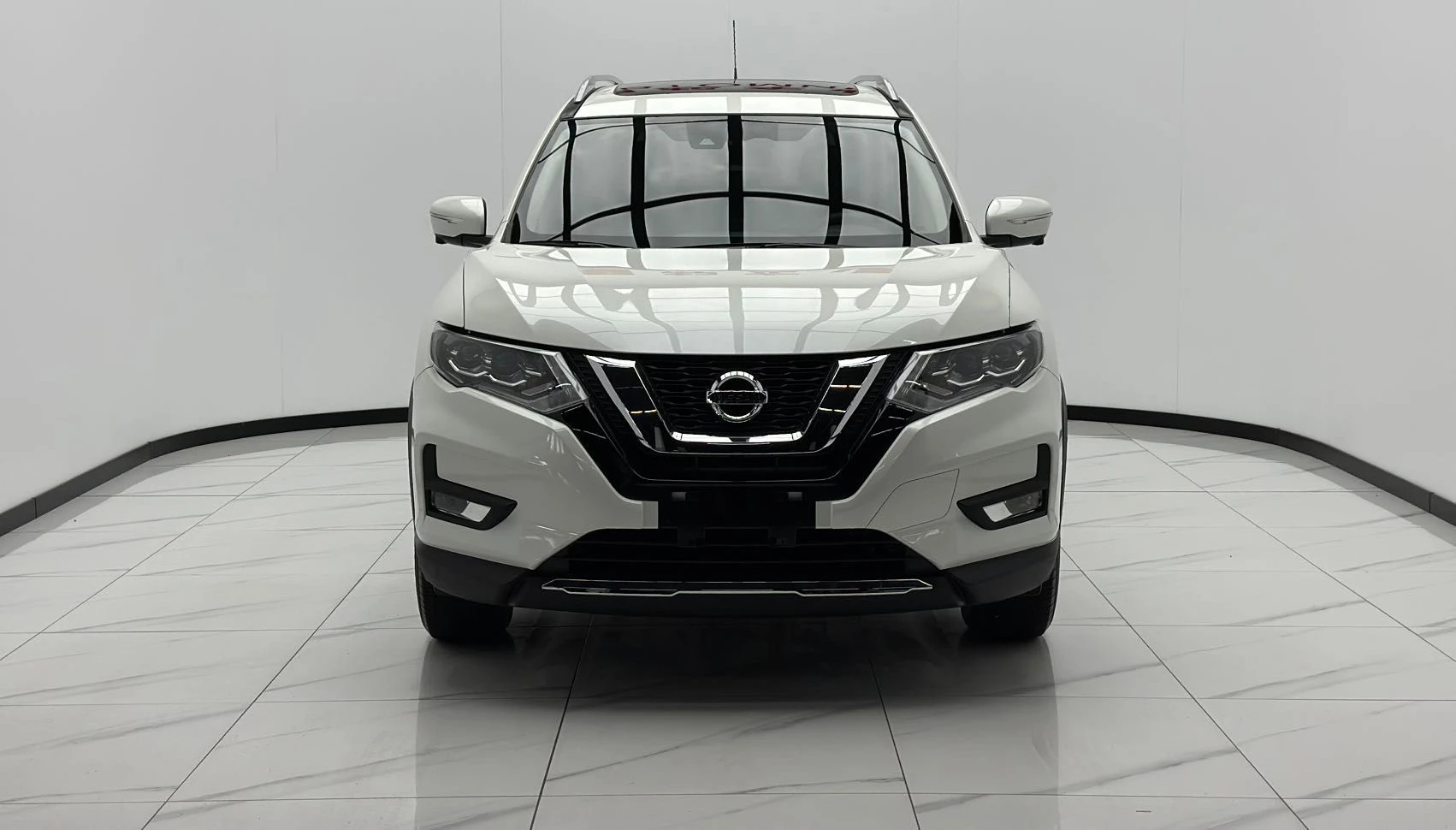 Nissan X-Trail — фото 1