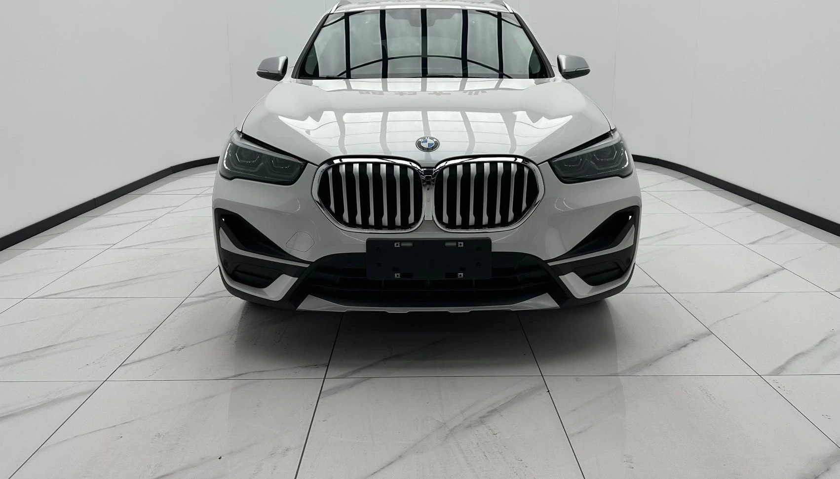 BMW X1 — фото 1