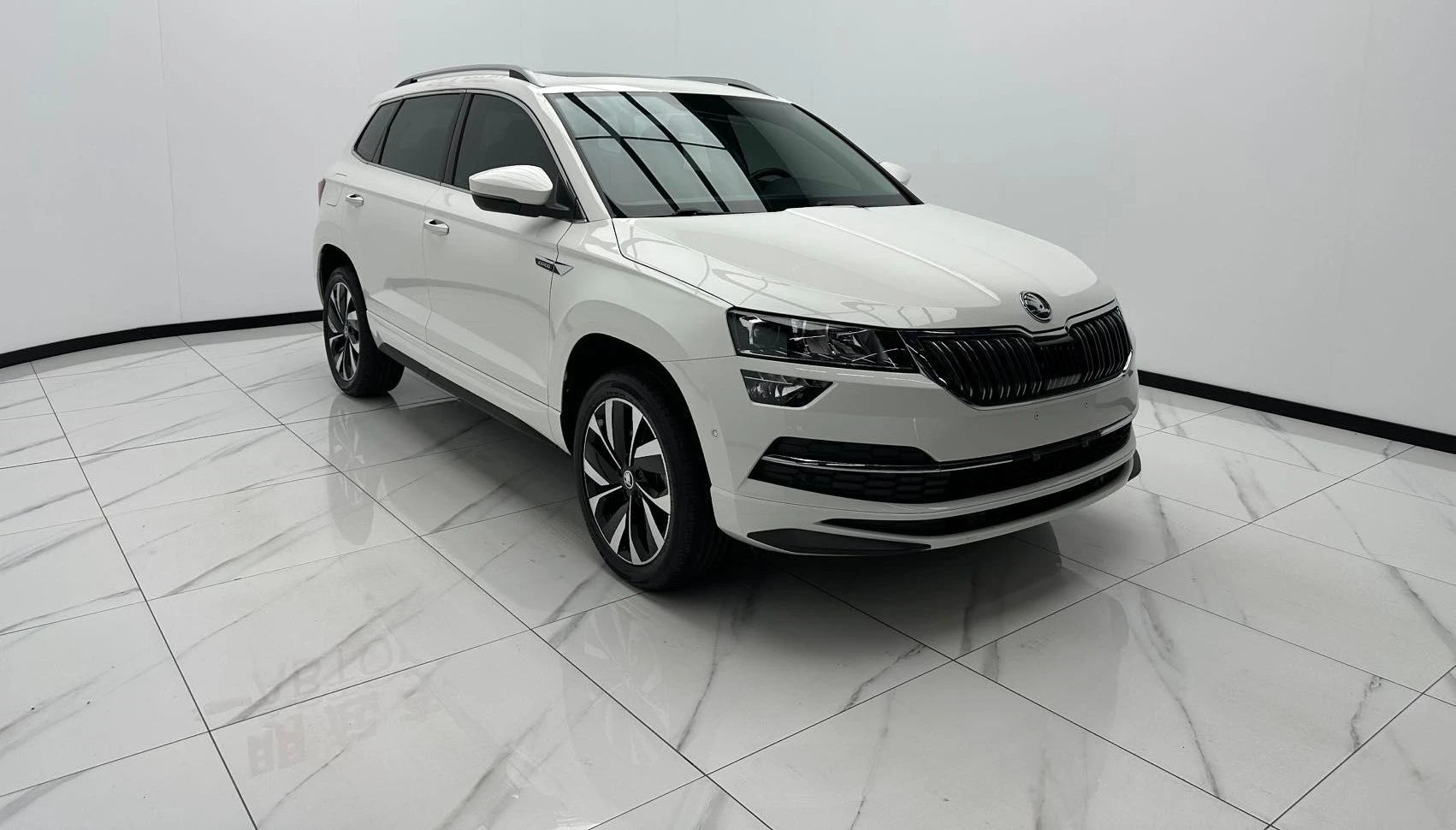 ŠKODA Karoq — фото 1