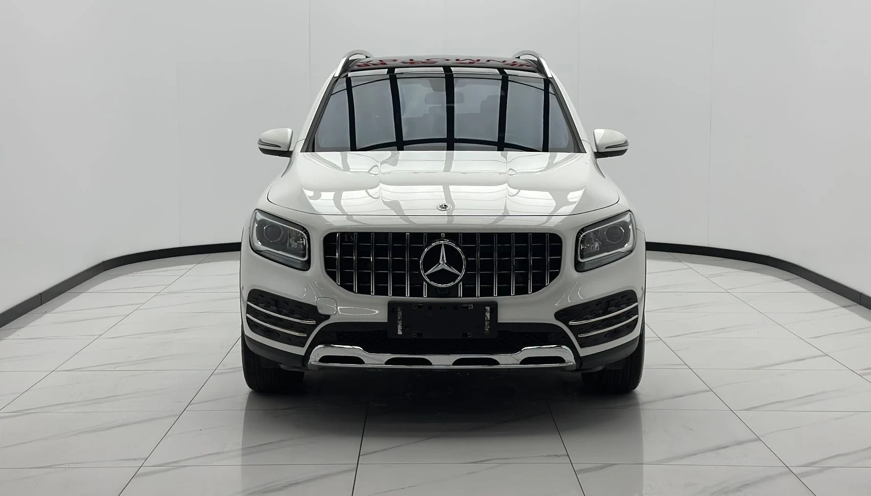Mercedes-Benz GLB — фото 1