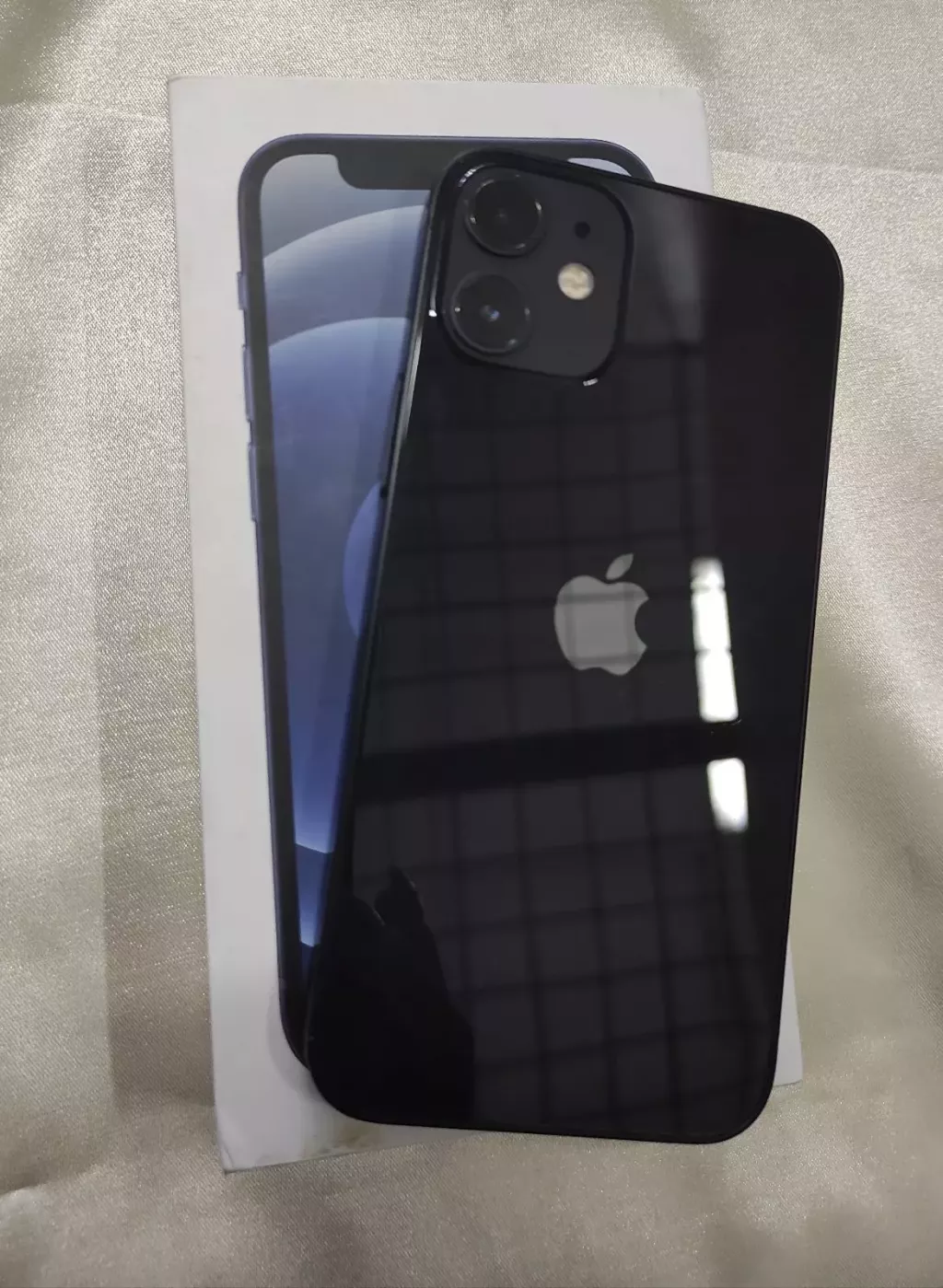 Apple iPhone 12 mini б/у купить по низкой цене в Житикаре