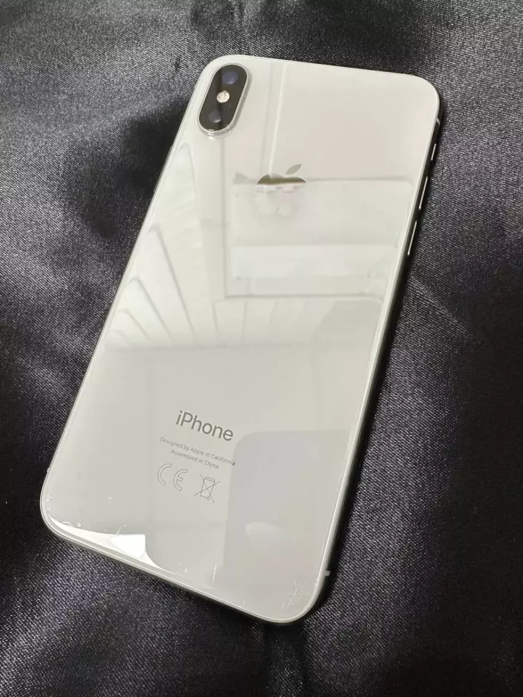 Apple iPhone Х 64 GB ( г.Астана, ул. Женис 24 ) б/у купить по низкой цене в  Нур-Султане 7846