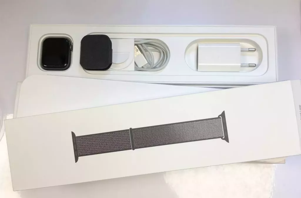 Купить б/у Apple Watch Series 4 40mm (Темиртау, Мира 104а)-1