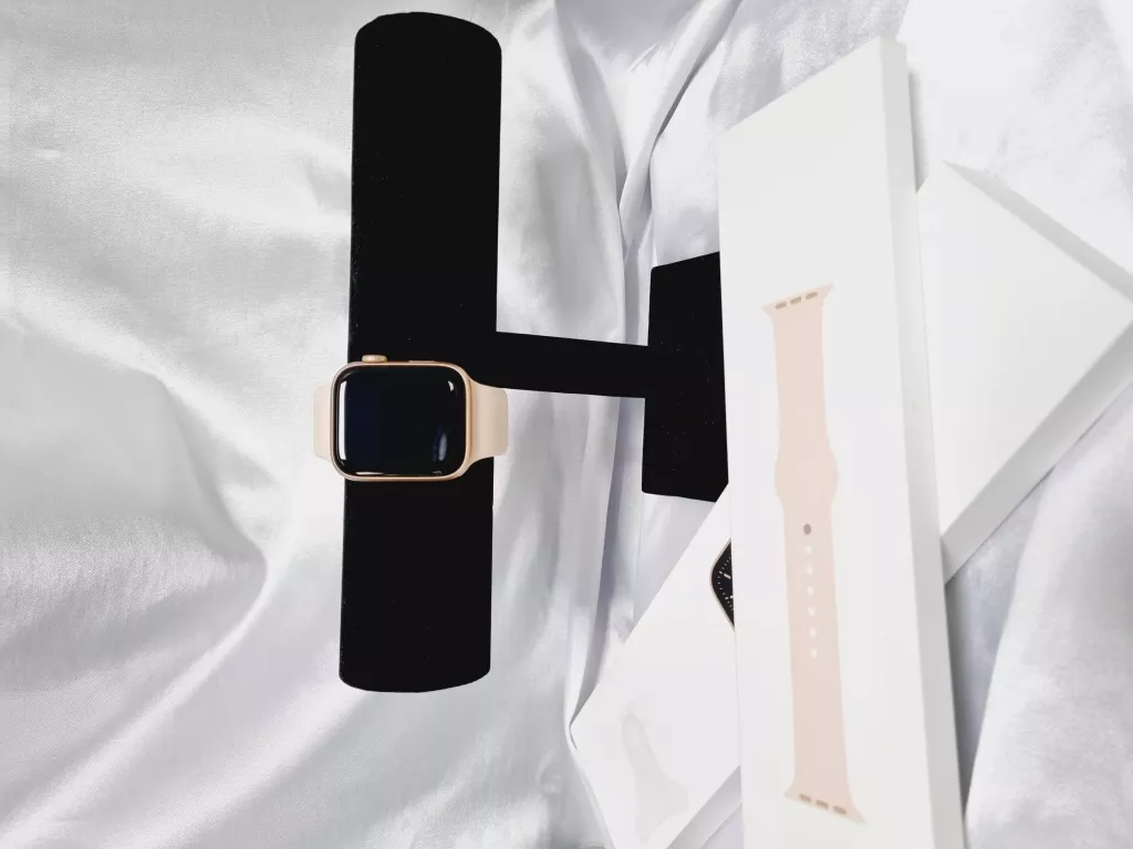 Купить б/у Apple Watch Series 6 44 mm-2