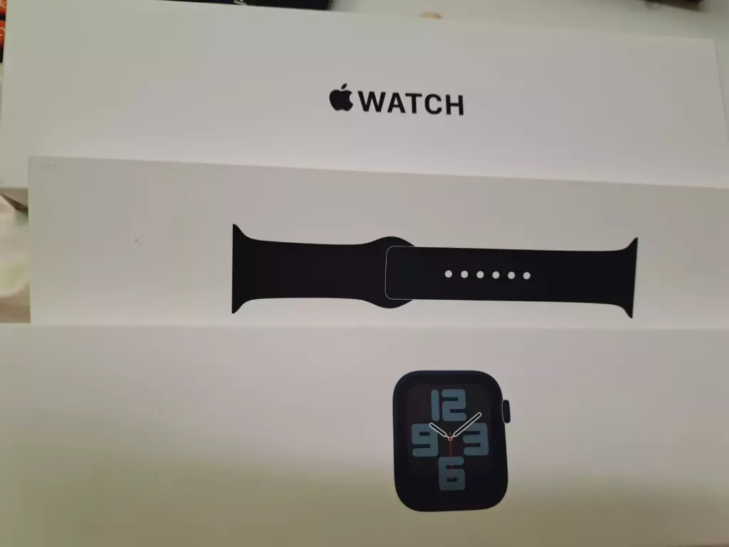 Купить б/у Apple Watch Series SE 40 mm , Костанай 1003-1