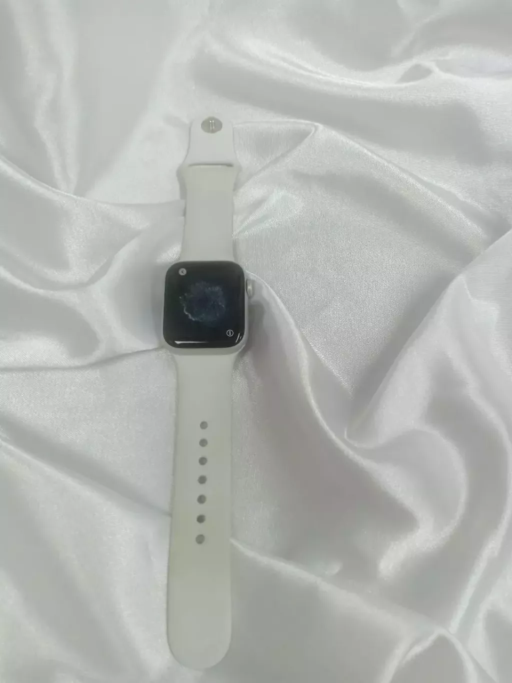 Купить б/у  Apple Watch Series SE 40mm (г.Астана)-1