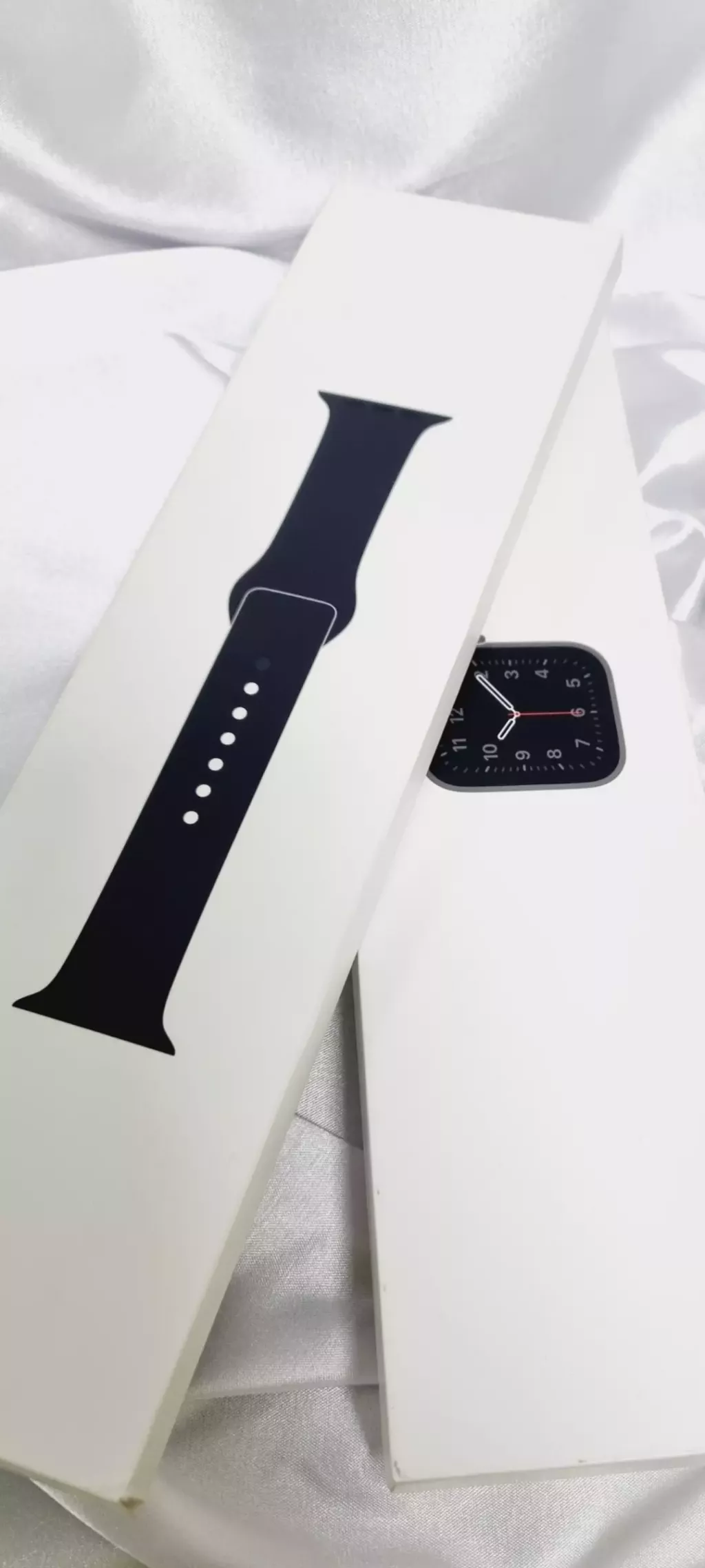 Купить б/у Apple Watch Series Se 44 mm -0
