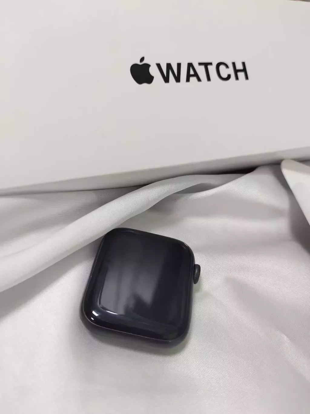 Купить б/у Apple Watch Series SE 44m                                                                          -2