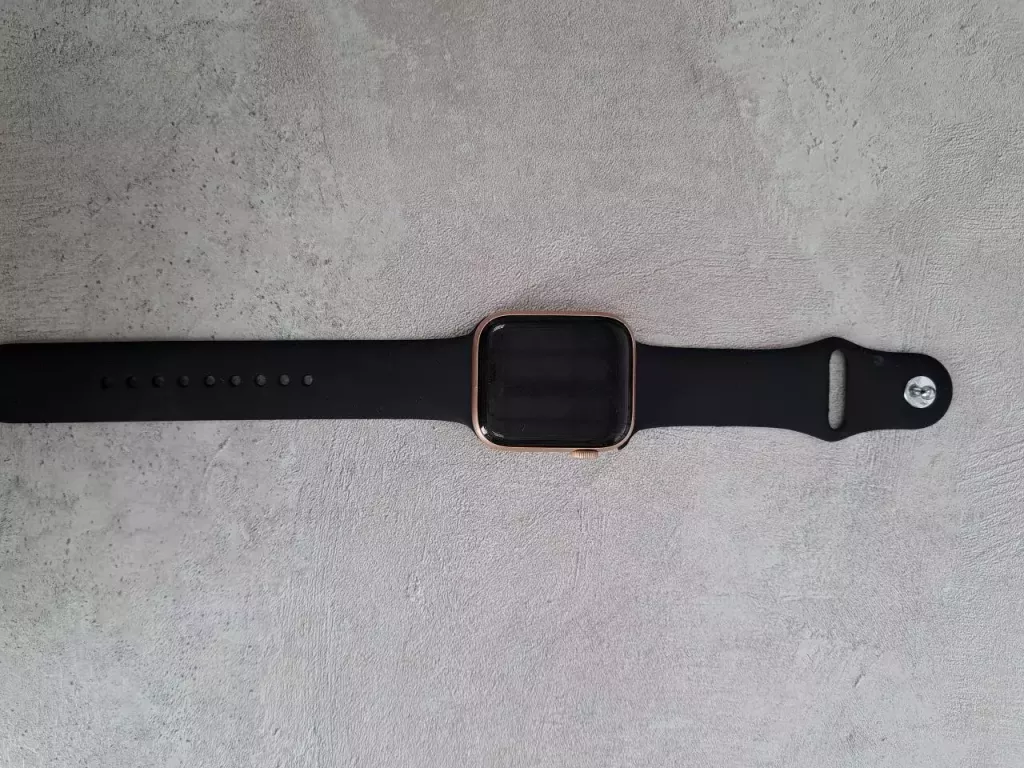 Apple Watch Series SE 44mm, лот 338029, Костанай 1015 б/у купить по низкой  цене в Костанае 8873