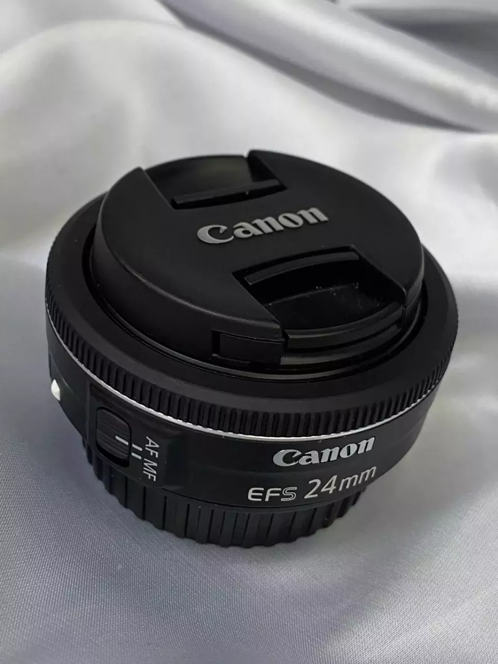 Купить б/у Canon EF-S 24mm f2(8) STM-0