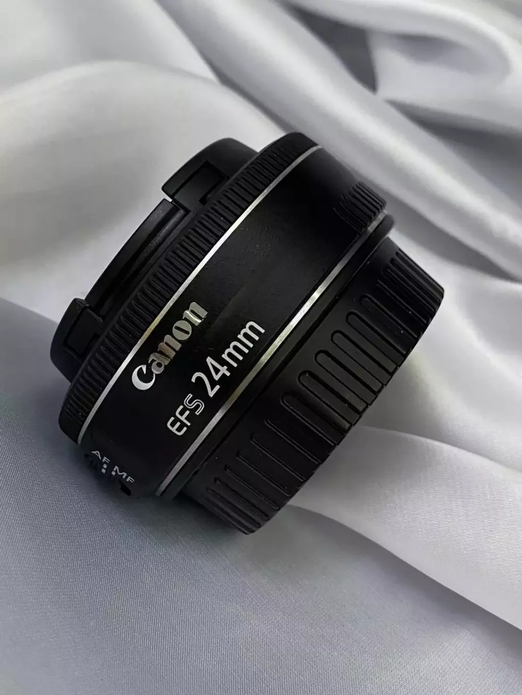 Купить б/у Canon EF-S 24mm f2(8) STM-1