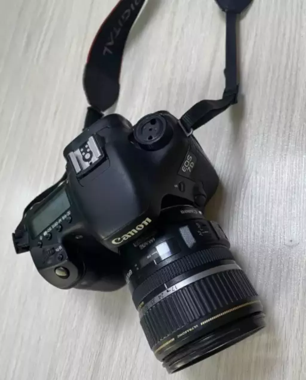 Купить б/у Фотоаппарат Canon 7D (Жезказган)-0