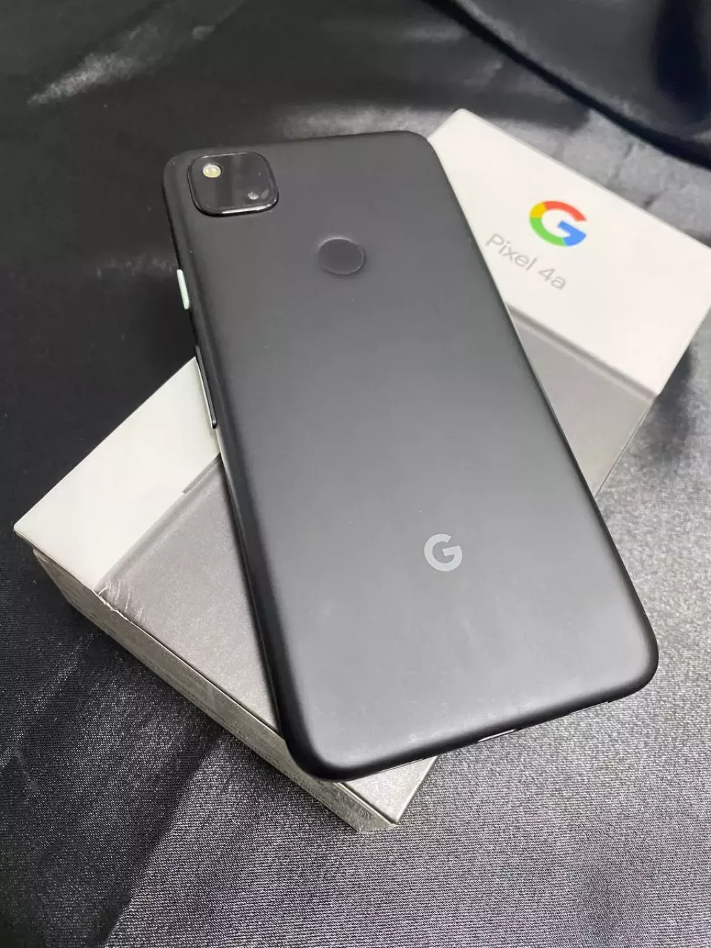 Купить б/у Google Pixel 4-1