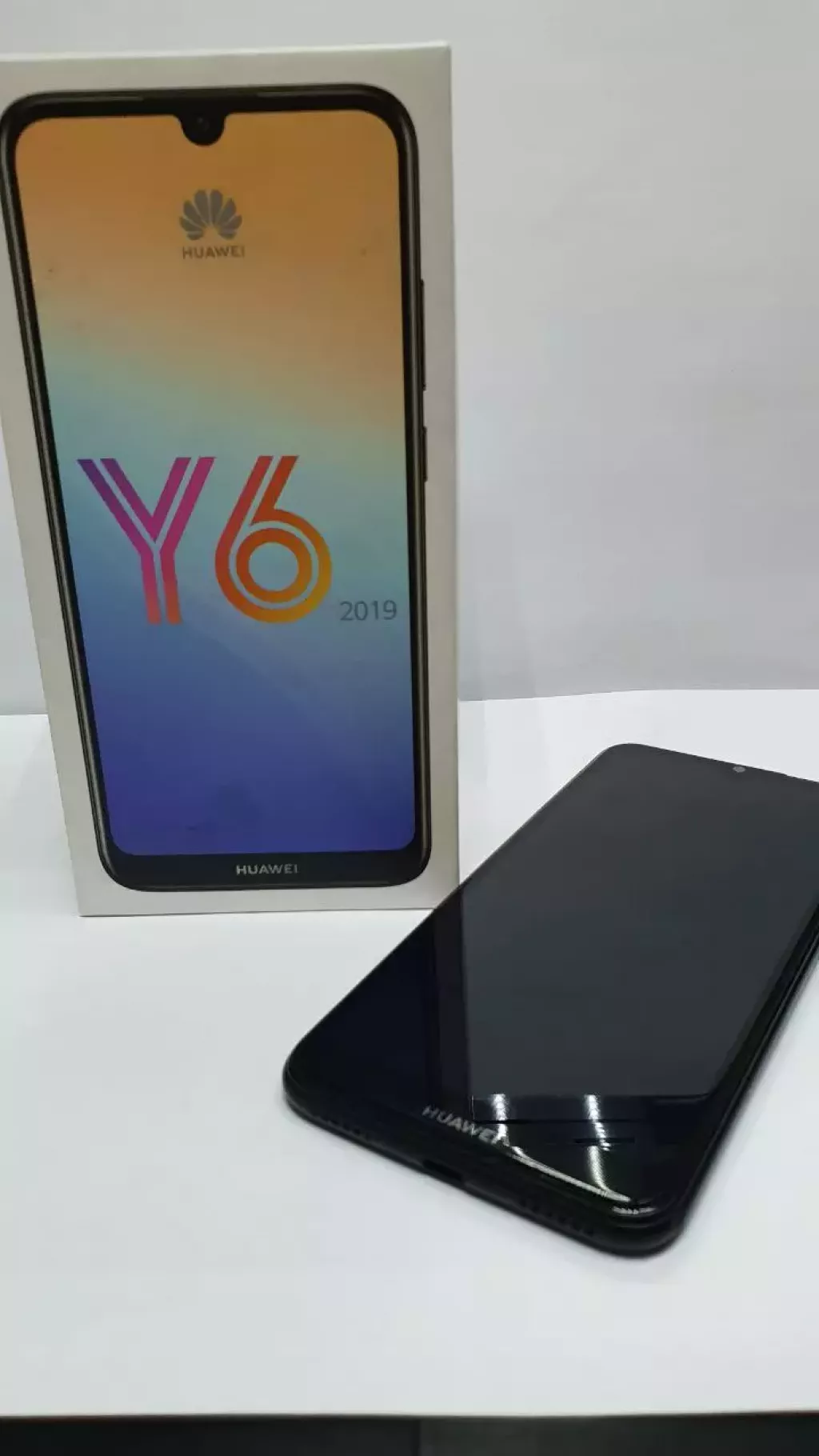 Huawei Y6 2019, 32гб (Астана, Биржан сал 4а) б/у купить по низкой цене в  Нур-Султане 7166