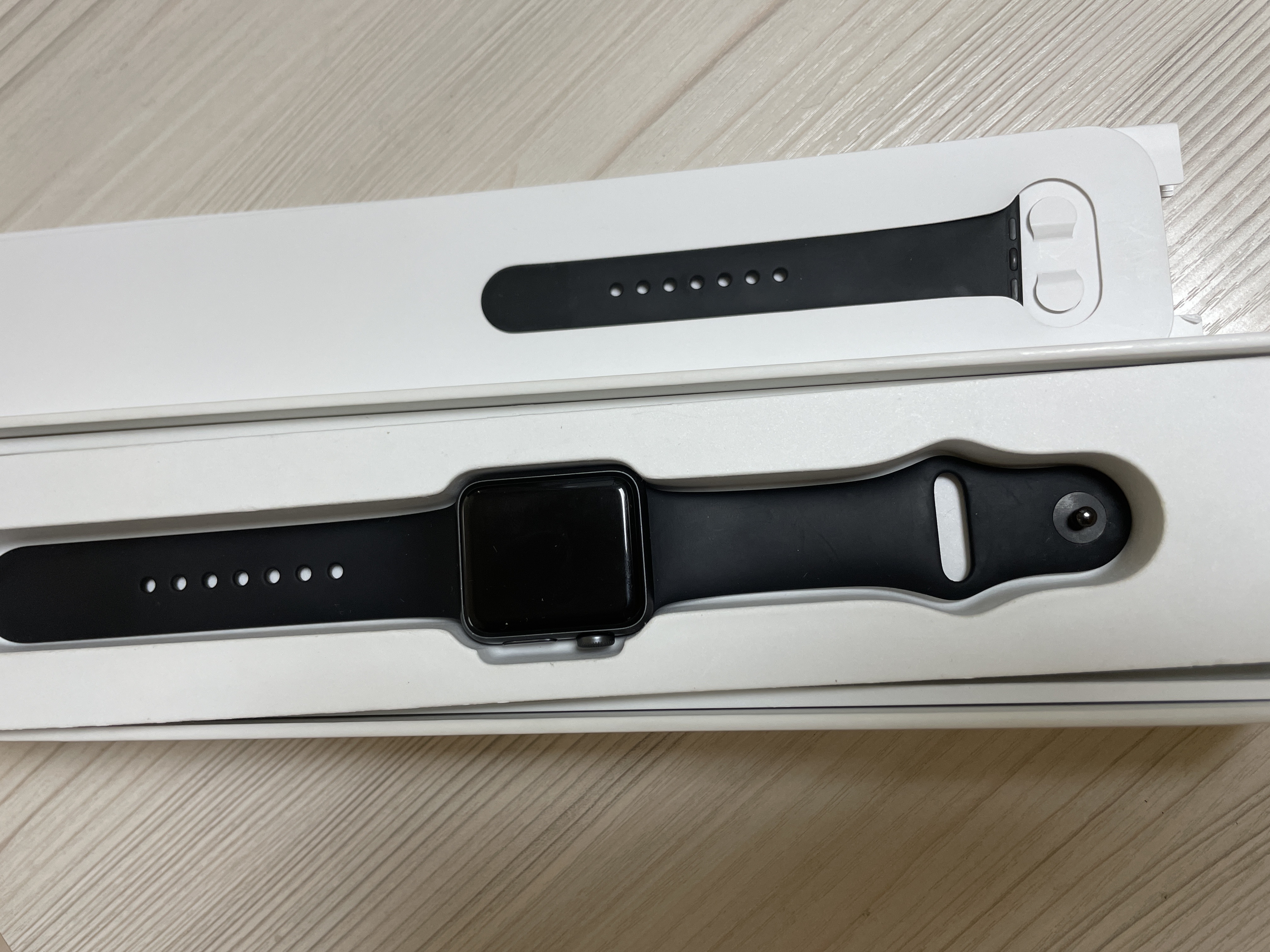 Купить б/у Apple Watch 3серия-0