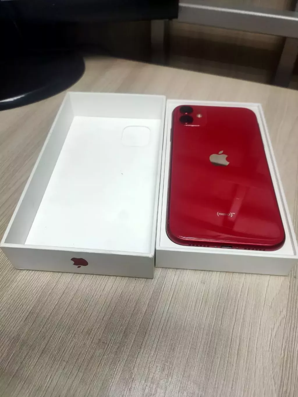 Смартфон Iphone 11 (Астана, ул. Женис 24) б/у купить по низкой цене в  Нур-Султане 6753