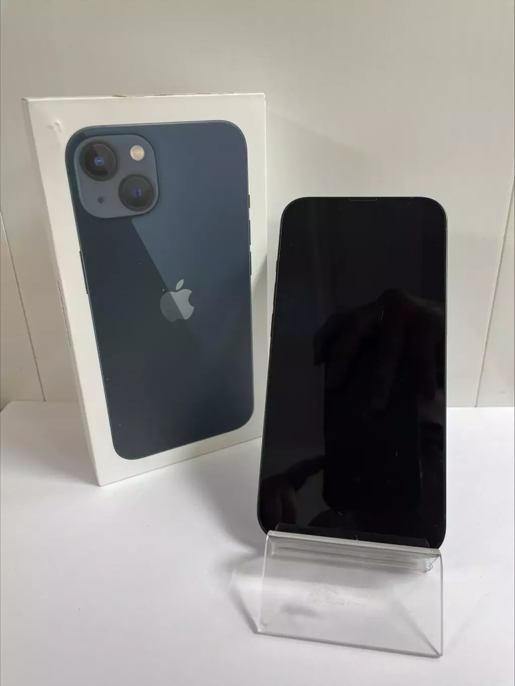 IPhone 13 {Алматы} б/у купить по низкой цене в Алмате 2340