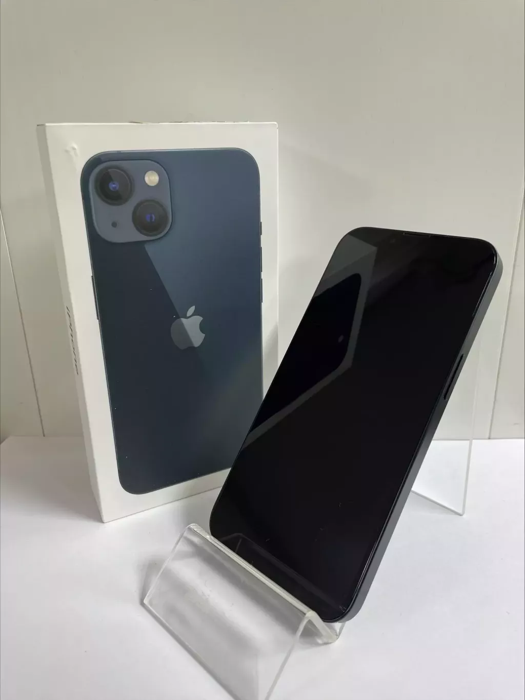 IPhone 13 {Алматы} б/у купить по низкой цене в Алмате 2340