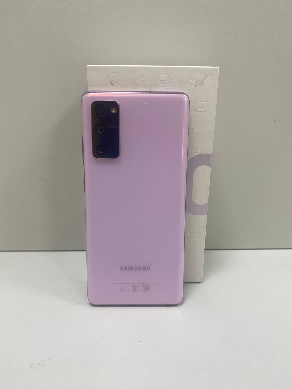 Купить б/у Samsung S20 FE-2