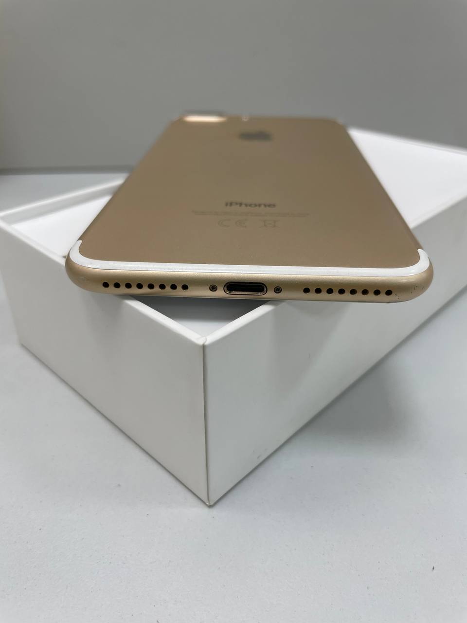 Купить б/у IPhone 7 Plus 32Gb-2