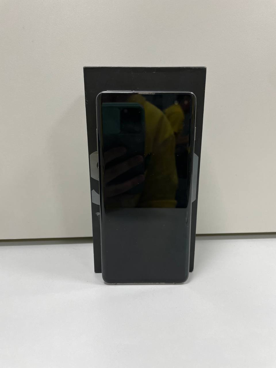 Купить б/у Samsung S10 Plus-1