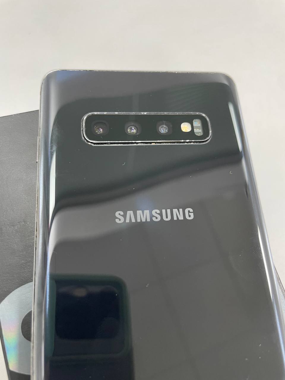 Купить б/у Samsung S10 Plus-0