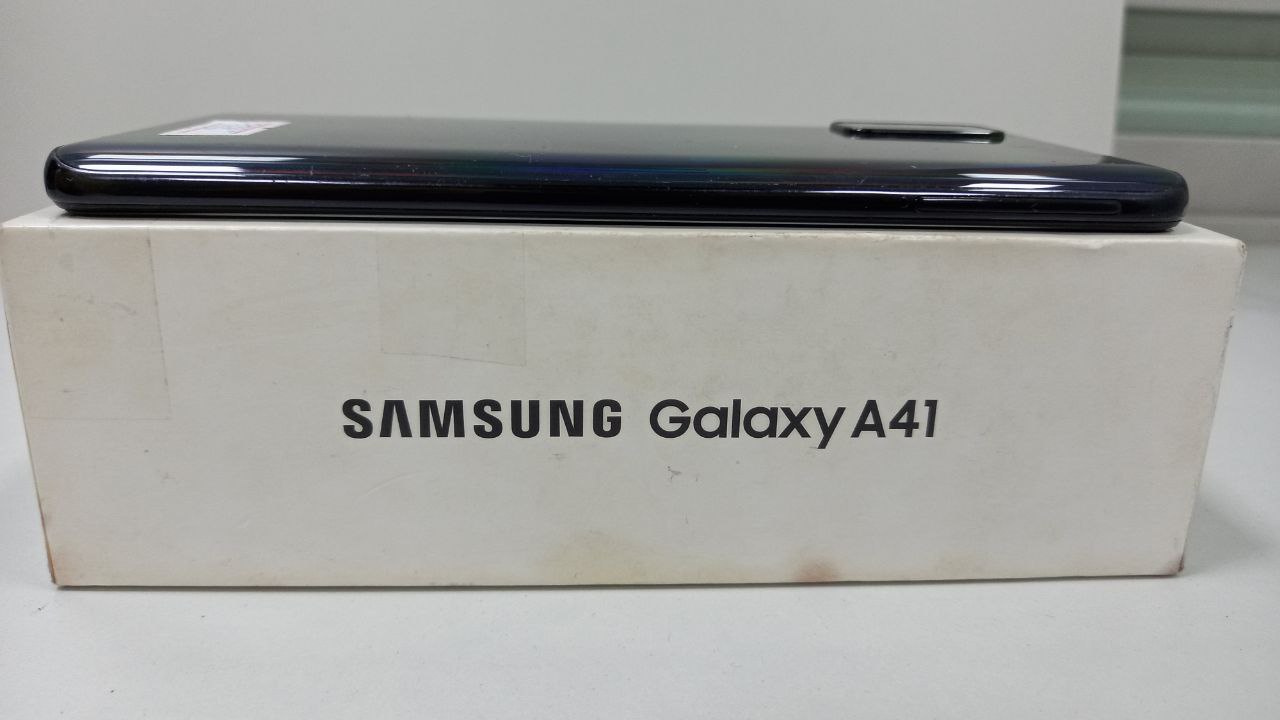 Купить б/у Samsung A41-3