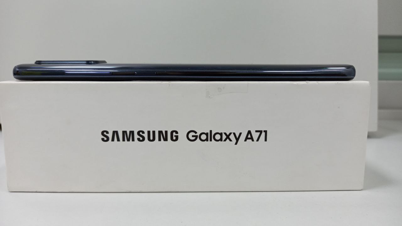 Купить б/у Samsung A71-0