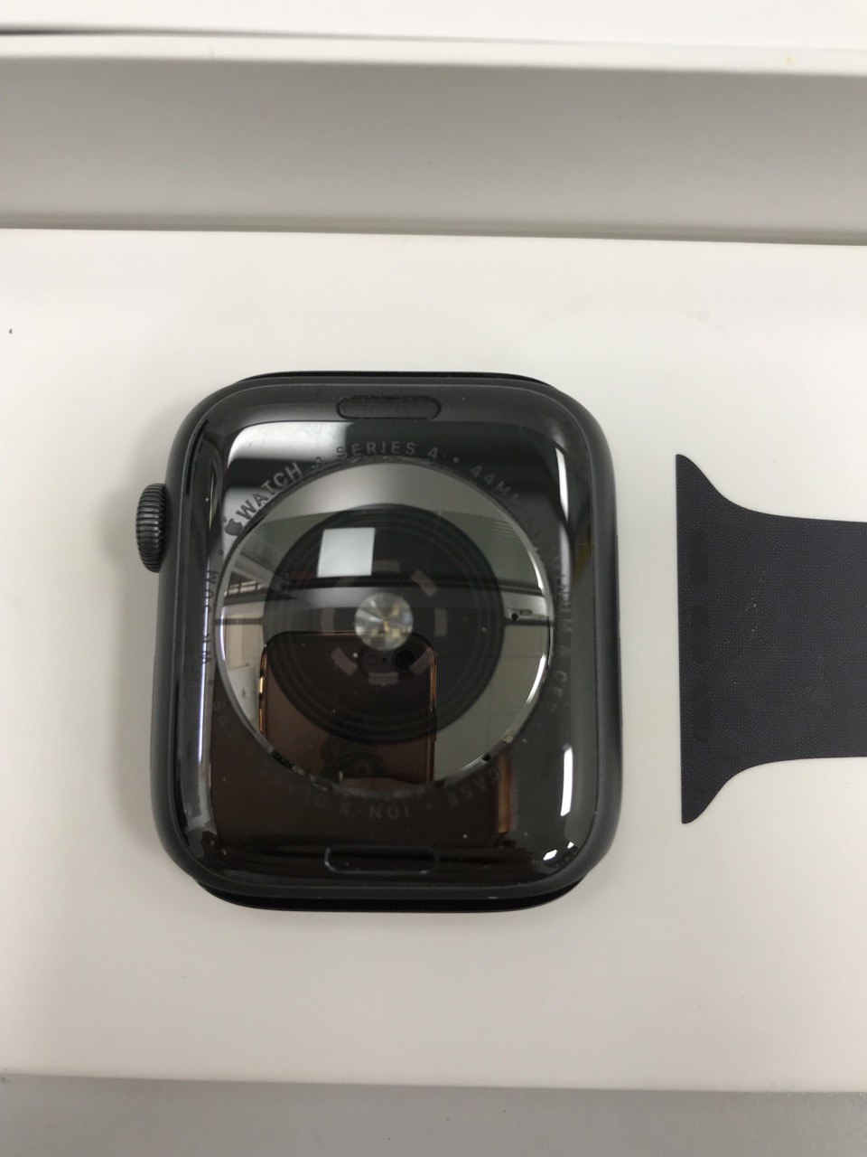 Купить б/у Apple watch 4s 44mm-0