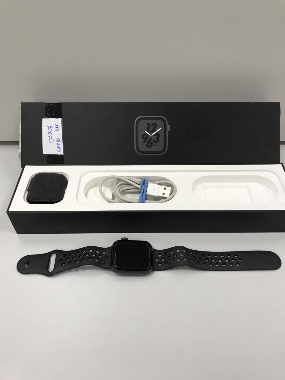 Купить б/у Apple Watch 4s 40mm-0