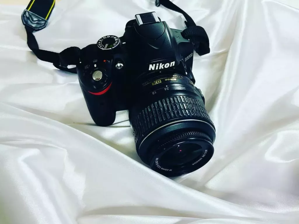 Купить б/у Nikon D3200-1