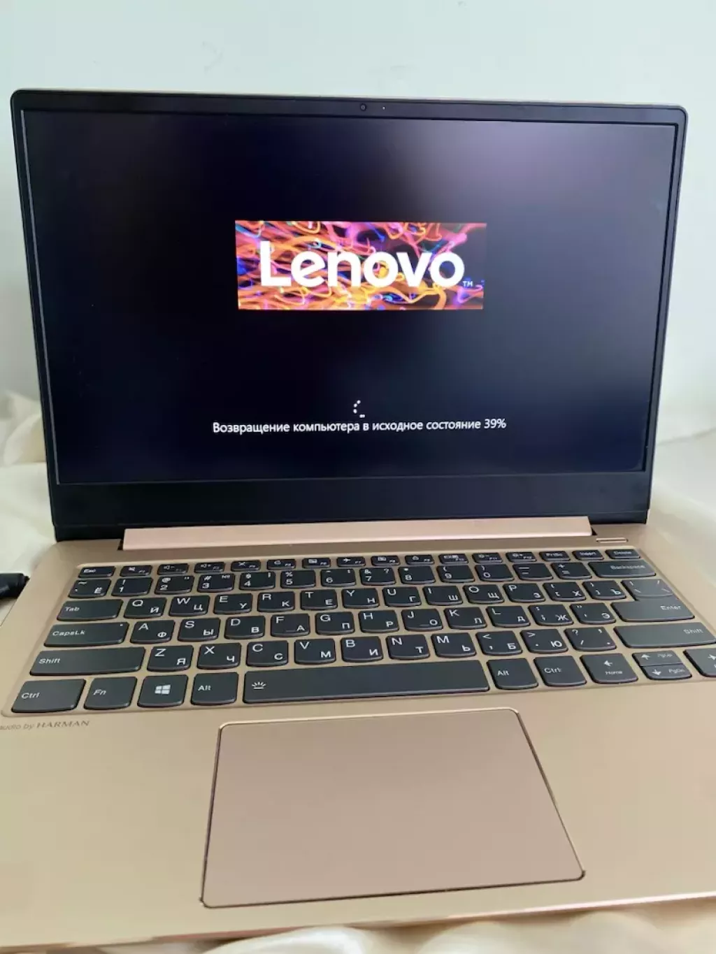 Купить б/у Ноутбук Lenovo-2
