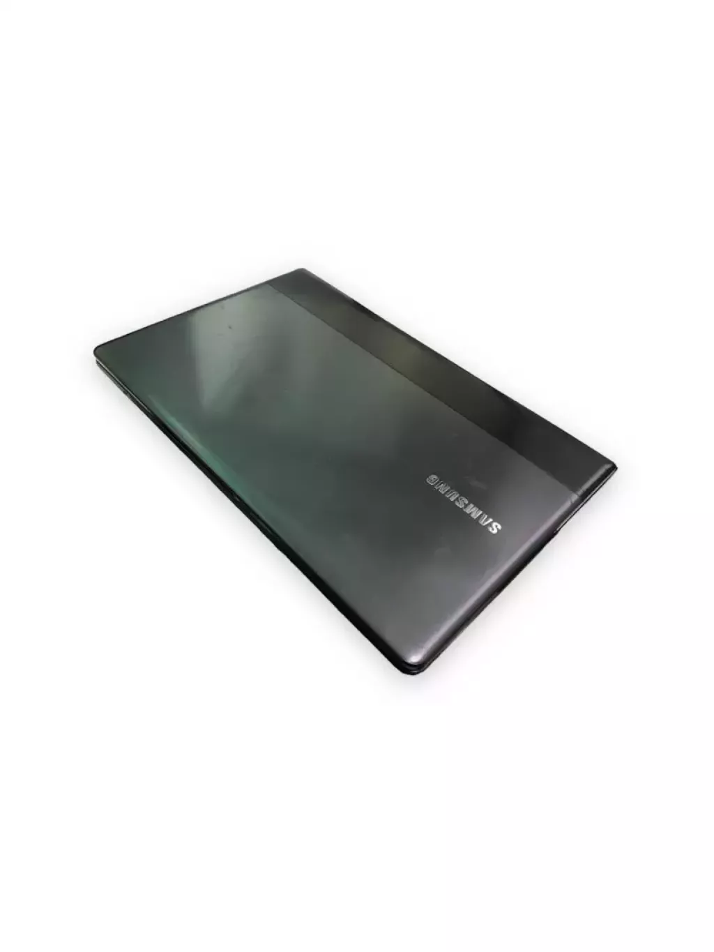 Купить б/у Ноутбук Samsung-1